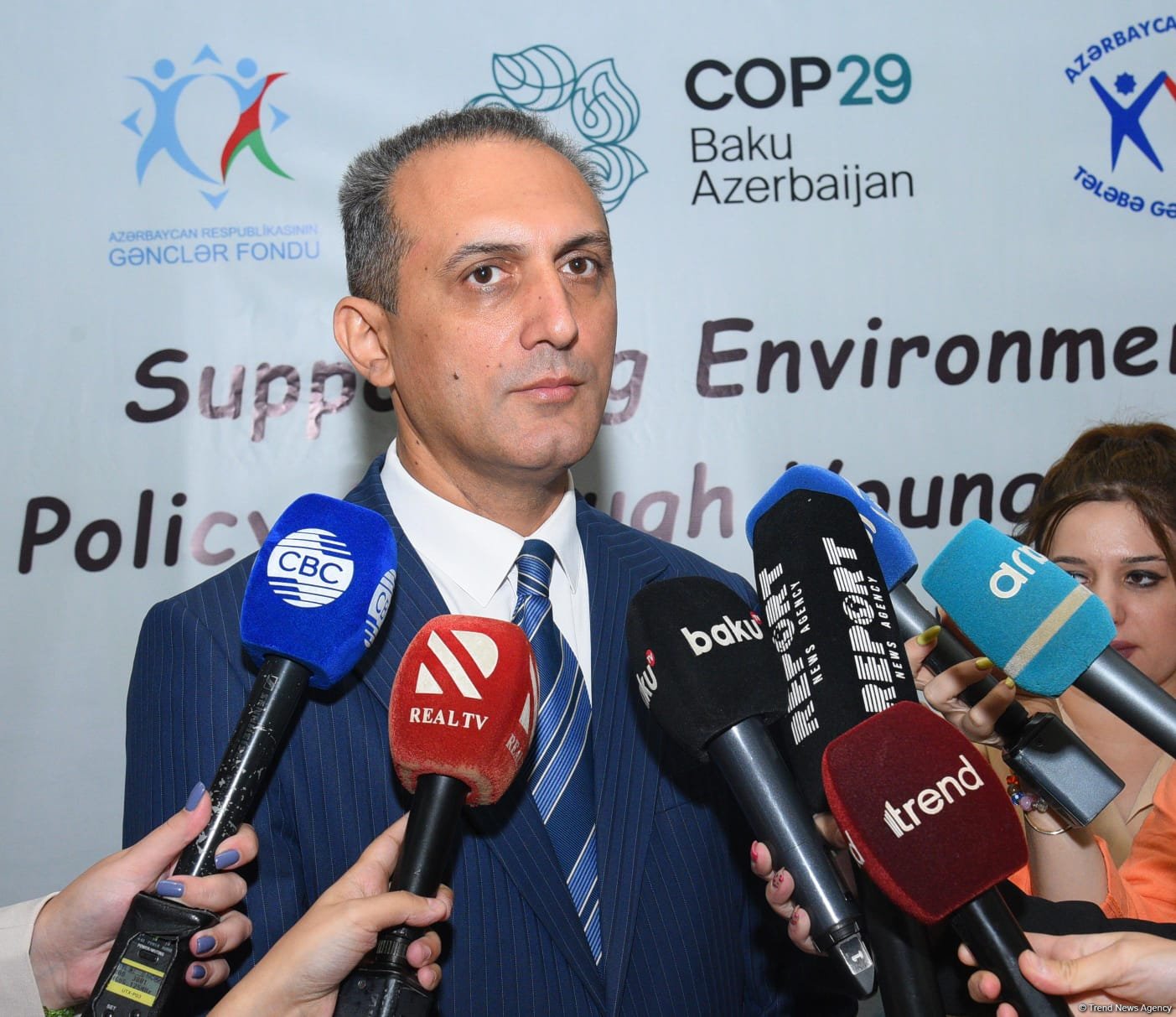 18 ölkənin gənc liderləri COP29-a beynəlxalq ictimai dəstək üçün Bakıda toplandı (FOTO) (YENİLƏNİB)
