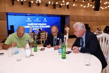 Xaricdə yaşayan Azərbaycanlı Alimlərin Forumu çərçivəsində bir sıra tədbirlər keçirilib (FOTO)