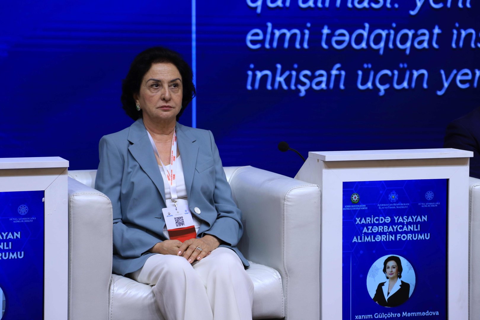 Azərbaycanın görkəmli akademikləri və nüfuzlu universitetlərinin rektorları Alimlərin Forumundan danışıblar (FOTO)