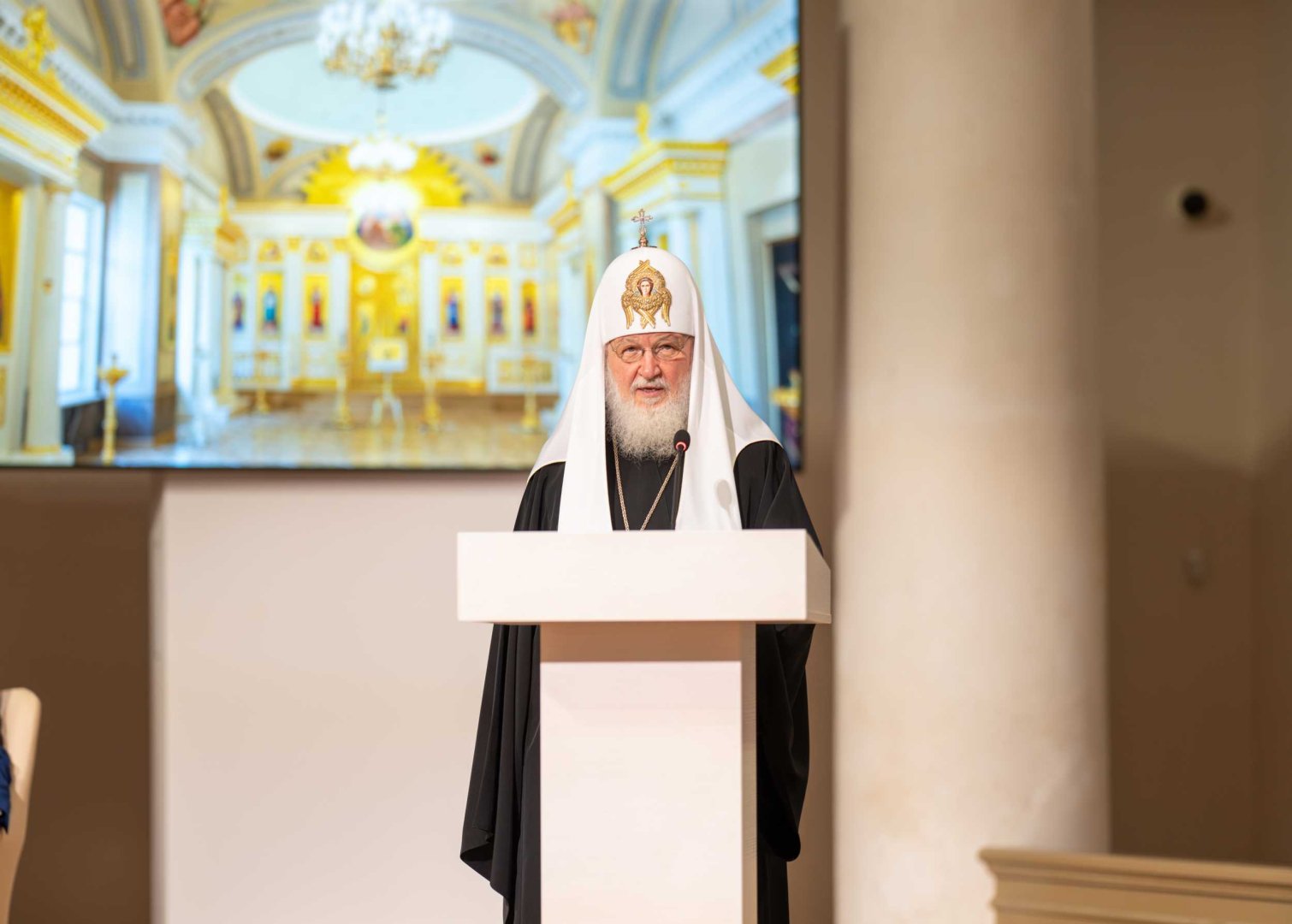 Patriarx Kirillin halı pisləşdi