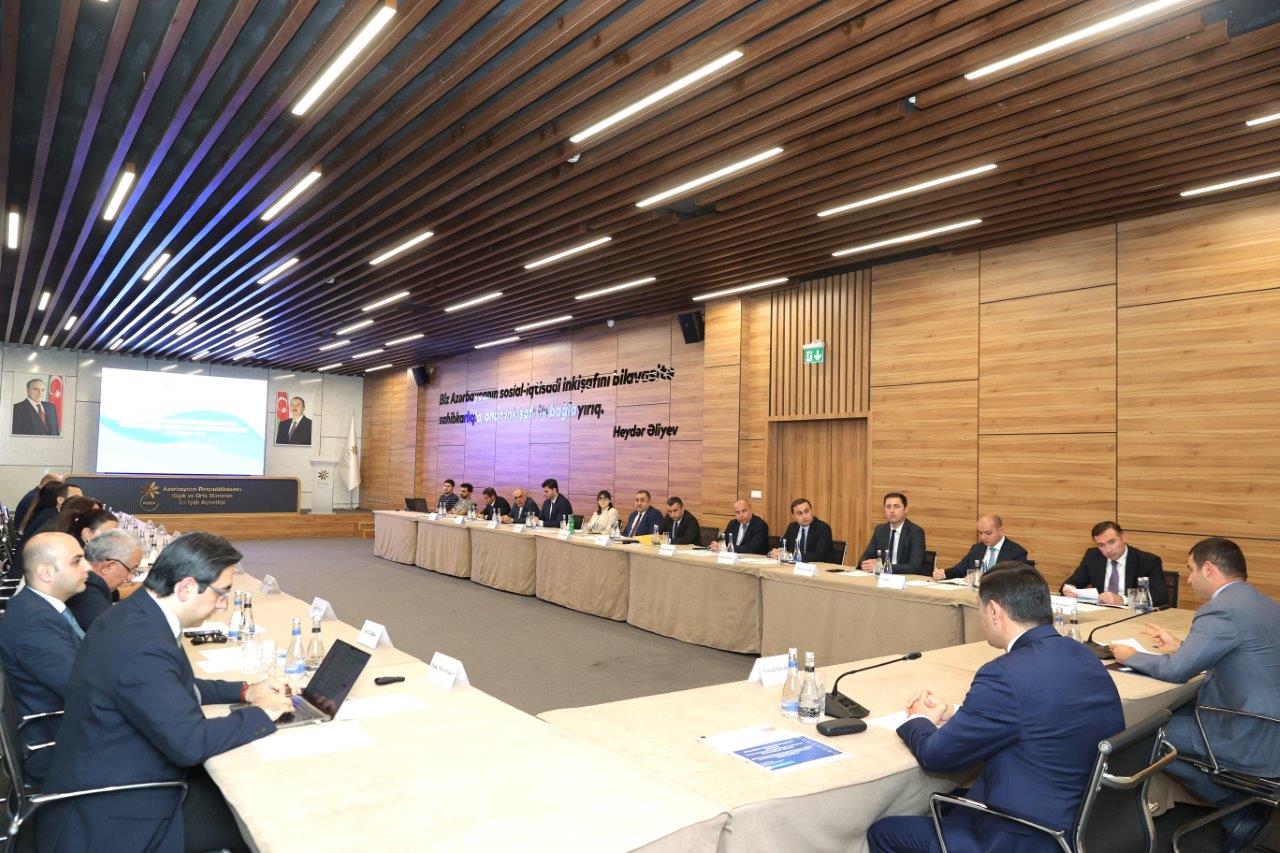 “Korporativ idarəetmə, investisiyalar və korporativ sosial məsuliyyət” işçi qrupunun növbəti iclası keçirilib (FOTO)