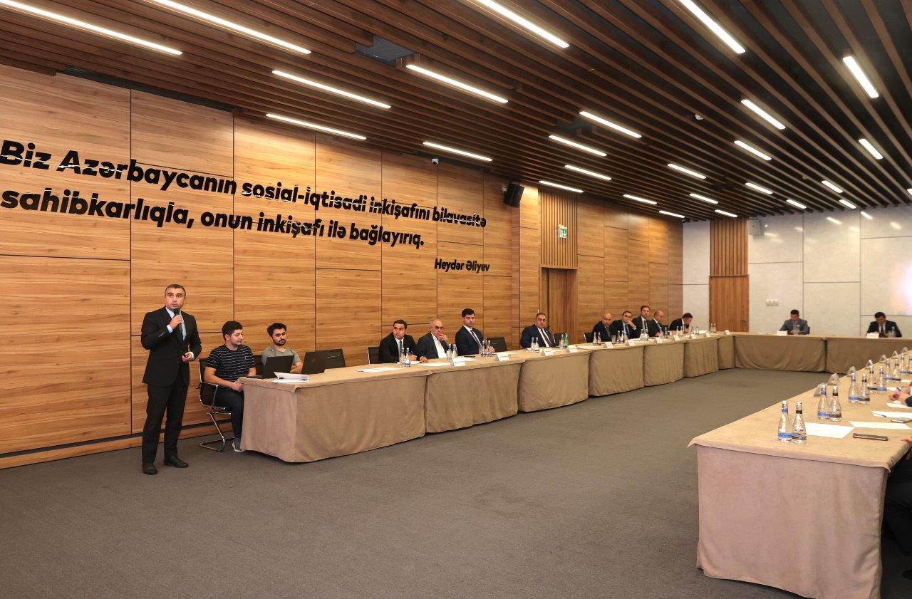 “Korporativ idarəetmə, investisiyalar və korporativ sosial məsuliyyət” işçi qrupunun növbəti iclası keçirilib (FOTO)