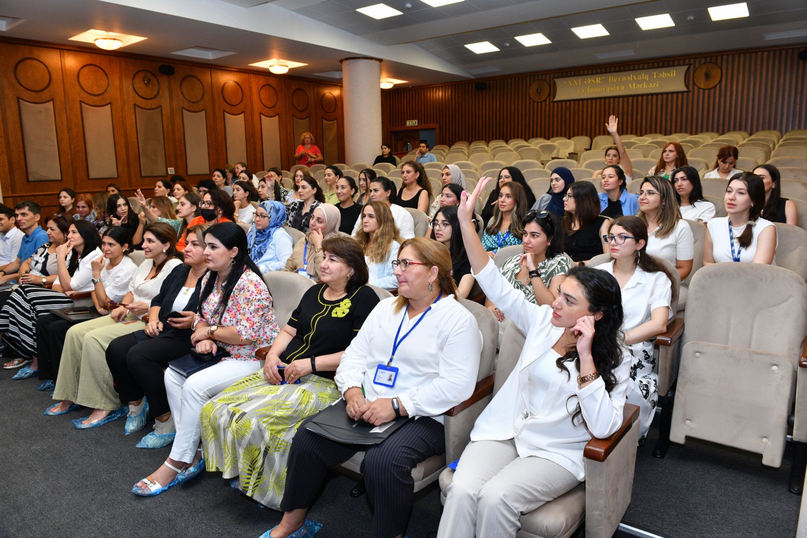Elektron Təhlükəsizlik Xidməti daha bir məktəbdə maarifləndirmə tədbiri keçirib (FOTO)