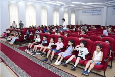 Xətai rayonunda birincilərlə görüş keçirilib (FOTO)