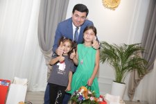 Xaçmazda doğum gününü qeyd edən şəhid övladları ilə görüş keçirilib (FOTO)