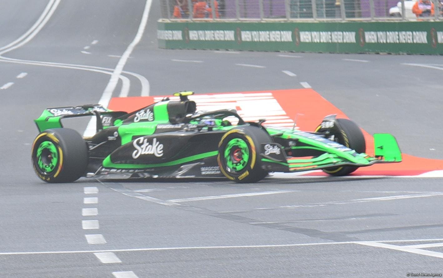 Bakıdakı "Formula 1"dən maraqlı anlar - FOTOREPORTAJ