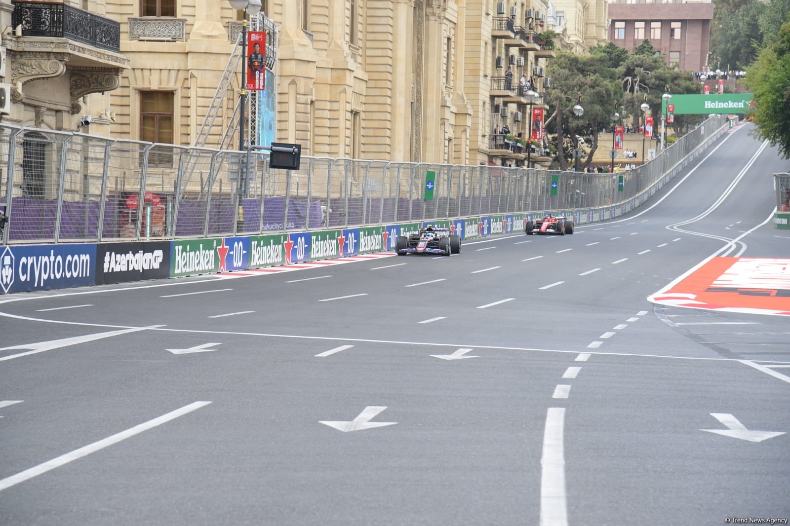 Bakıdakı "Formula 1"dən maraqlı anlar - FOTOREPORTAJ