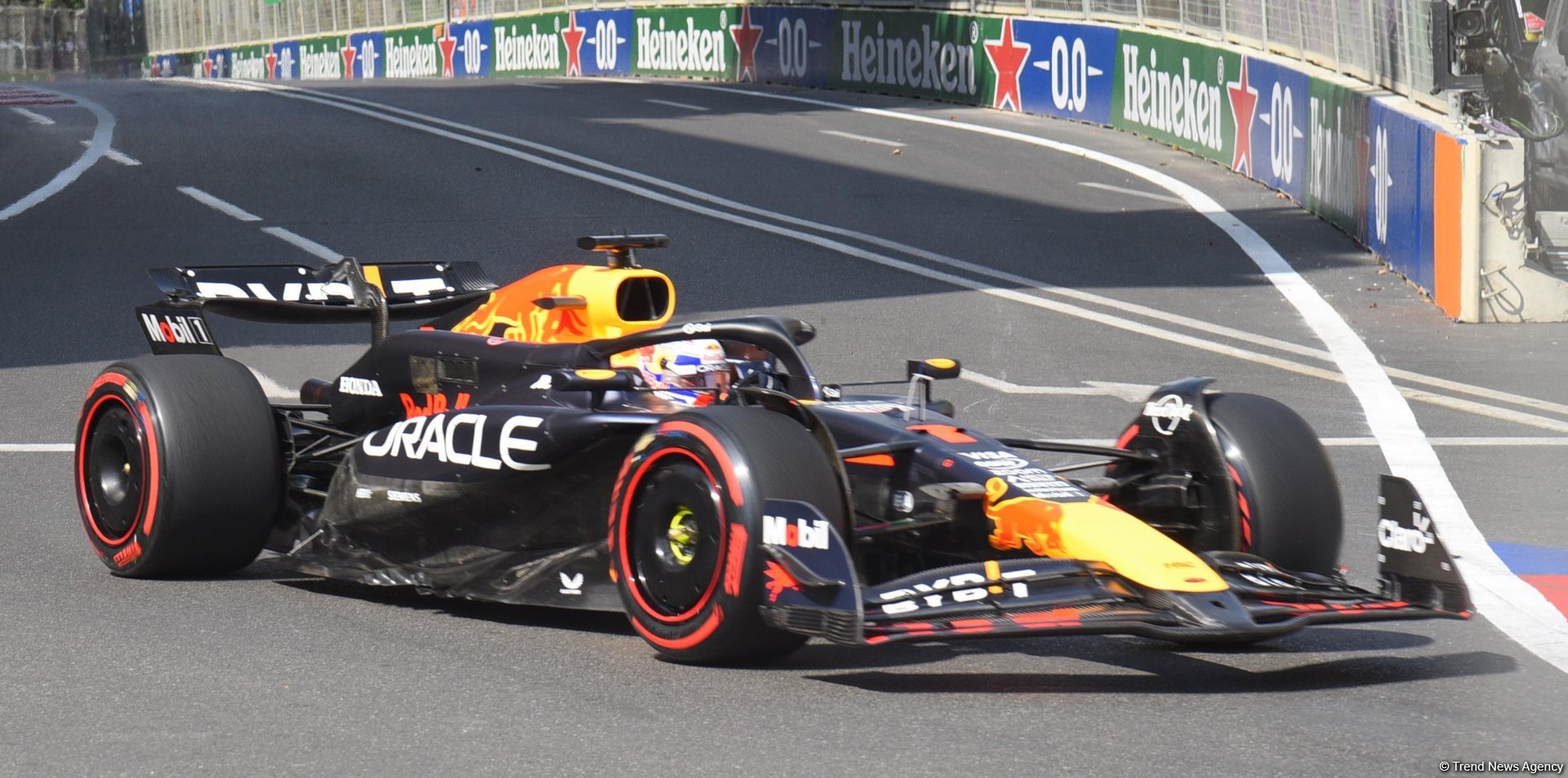 Bakıda “Formula 1” komandalarının ikinci sərbəst yürüşləri başa çatdı (FOTO) (ƏLAVƏ OLUNUB)