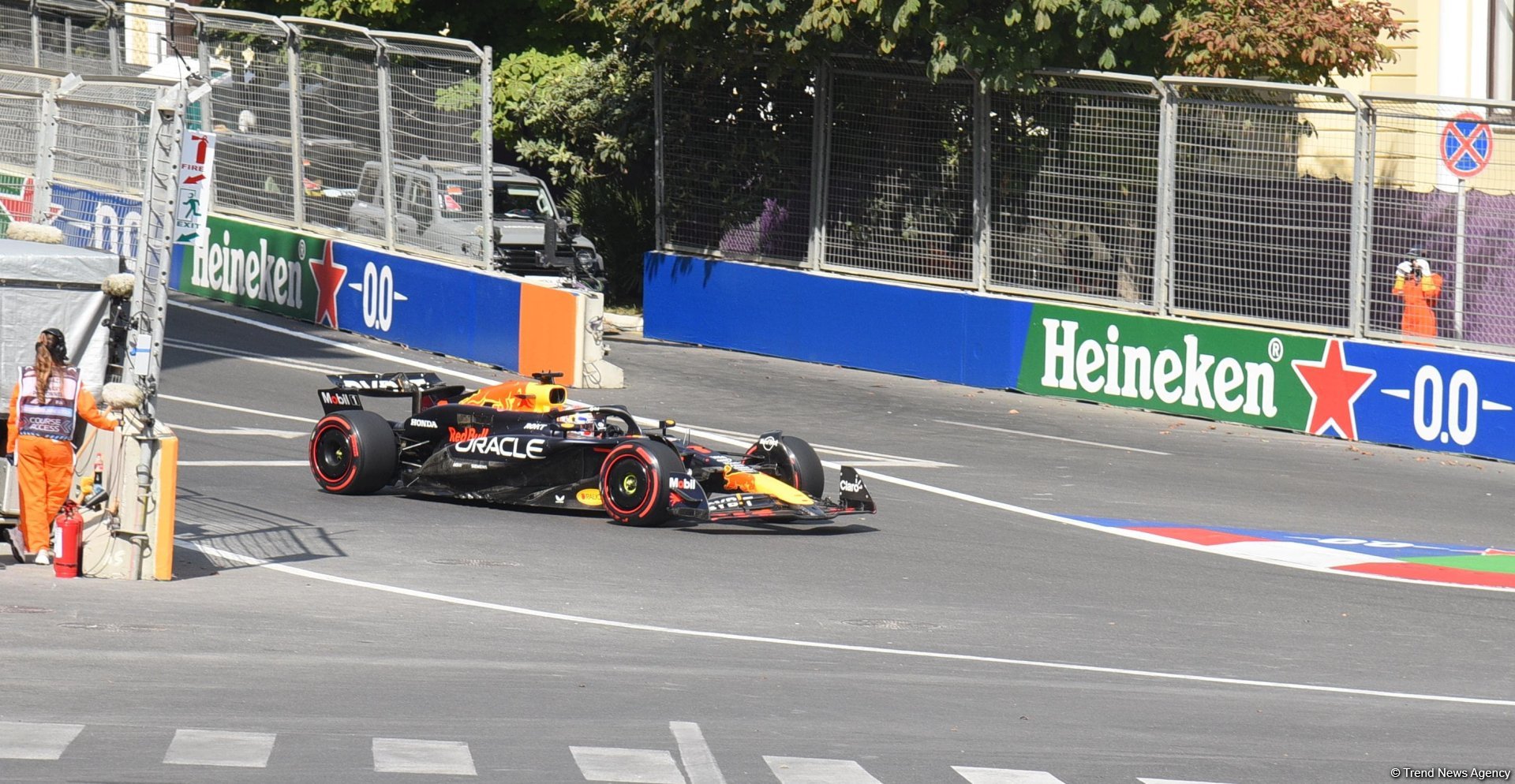 Bakıda “Formula 1” komandalarının ikinci sərbəst yürüşləri başa çatdı (FOTO) (ƏLAVƏ OLUNUB)