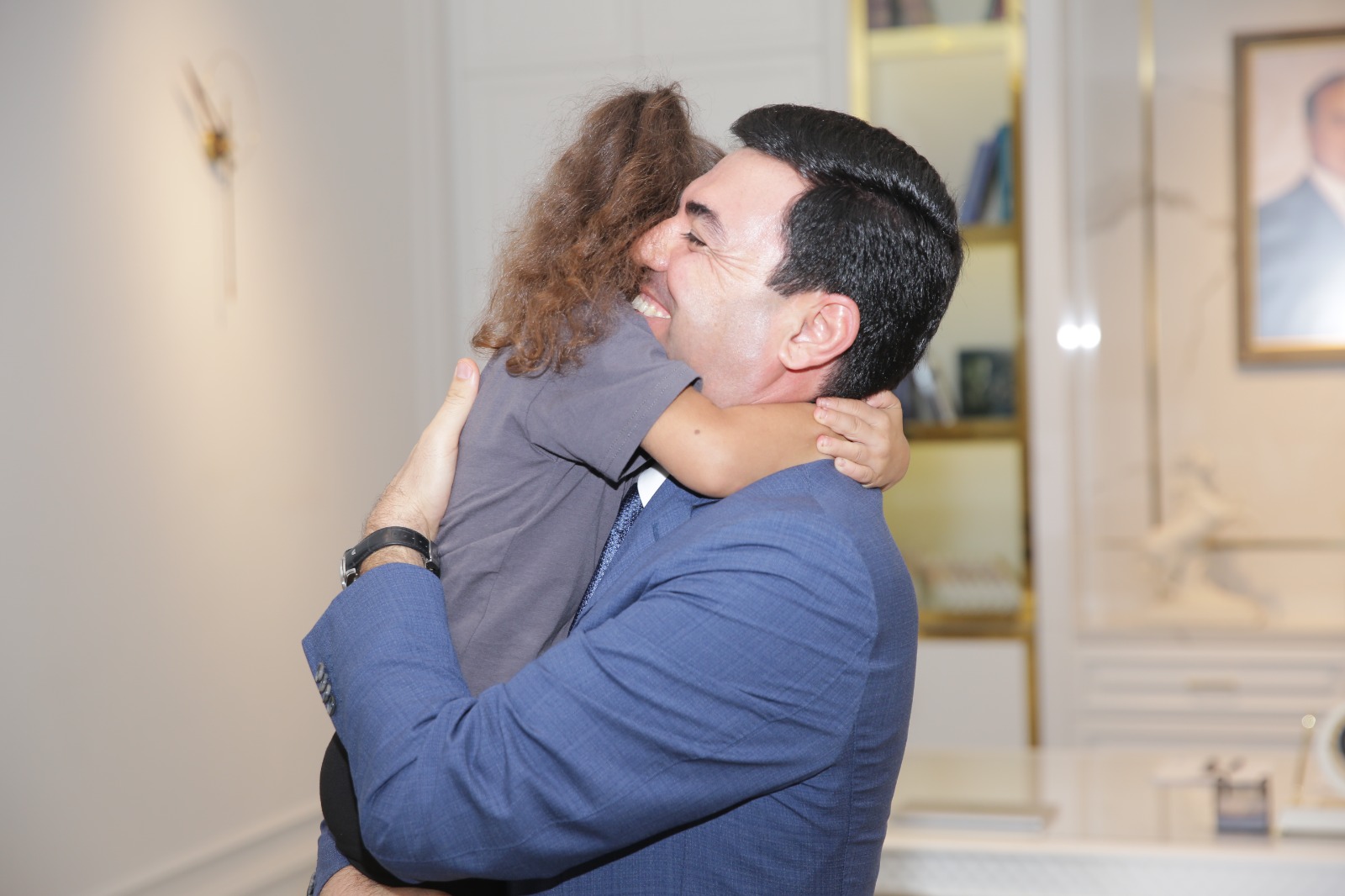 Xaçmazda doğum gününü qeyd edən şəhid övladları ilə görüş keçirilib (FOTO)