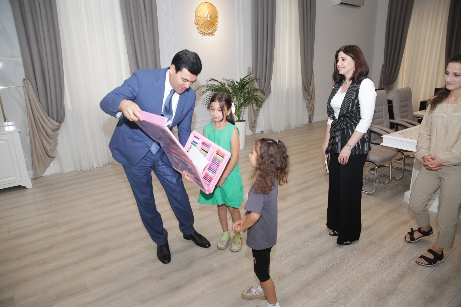 Xaçmazda doğum gününü qeyd edən şəhid övladları ilə görüş keçirilib (FOTO)