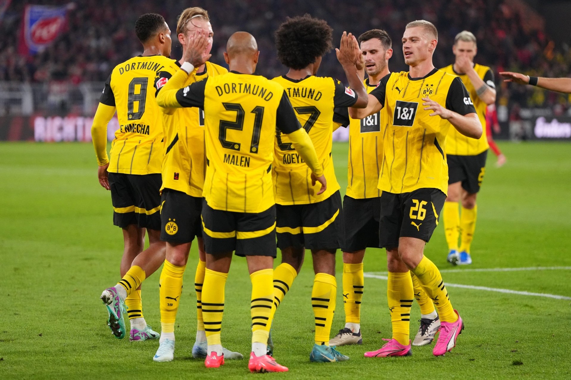 Bundesliqada III tura start verilib