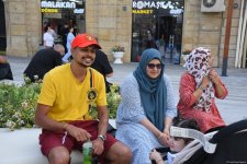 Səs-küysüz, göz oxşayan “Xaqani” bağından FOTOREPORTAJ