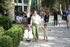 Səs-küysüz, göz oxşayan “Xaqani” bağından FOTOREPORTAJ