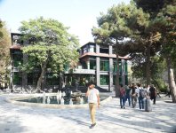 Səs-küysüz, göz oxşayan “Xaqani” bağından FOTOREPORTAJ