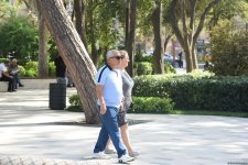 Səs-küysüz, göz oxşayan “Xaqani” bağından FOTOREPORTAJ