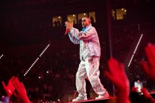 Uill Smit möhtəşəm səhnə performansları ilə F1 fanatlarına unudulmaz gecə yaşatdı (FOTO)