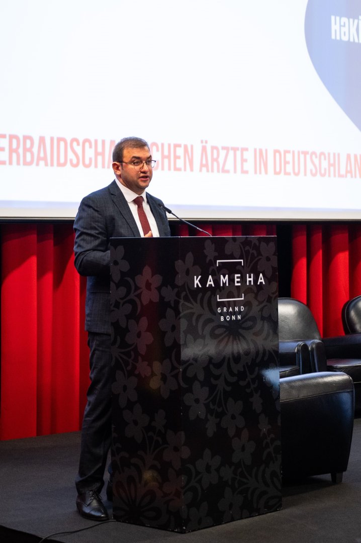 Almaniyada Yaşayan Azərbaycanlı Həkimlərin III Forumu keçirilir (FOTO)