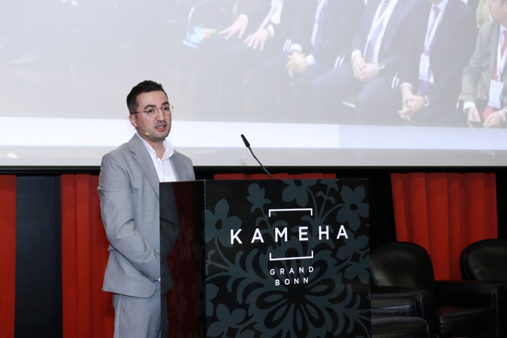 Almaniyada Yaşayan Azərbaycanlı Həkimlərin III Forumu keçirilir (FOTO)