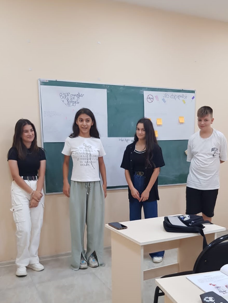 Rustavi Təhsil və Mədəniyyət Mərkəzində yeni dərs ili başlayıb (FOTO)