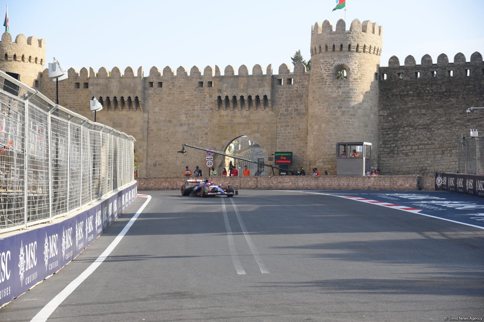 "Formula 1" komandalarının sıralama turu başa çatdı (FOTO) (ƏLAVƏ EDİLİB)