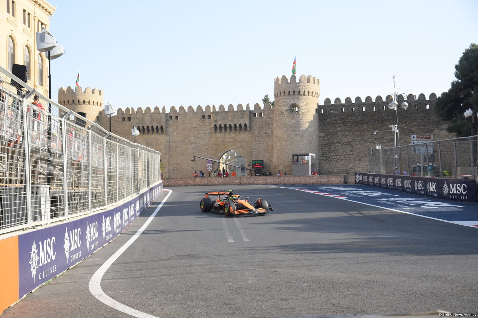 "Formula 1" komandalarının sıralama turu başa çatdı (FOTO) (ƏLAVƏ EDİLİB)