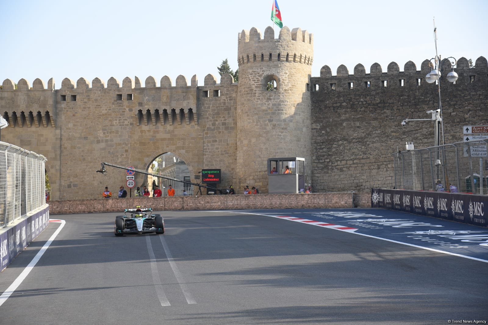 "Formula 1" komandalarının sıralama turu başa çatdı (FOTO) (ƏLAVƏ EDİLİB)