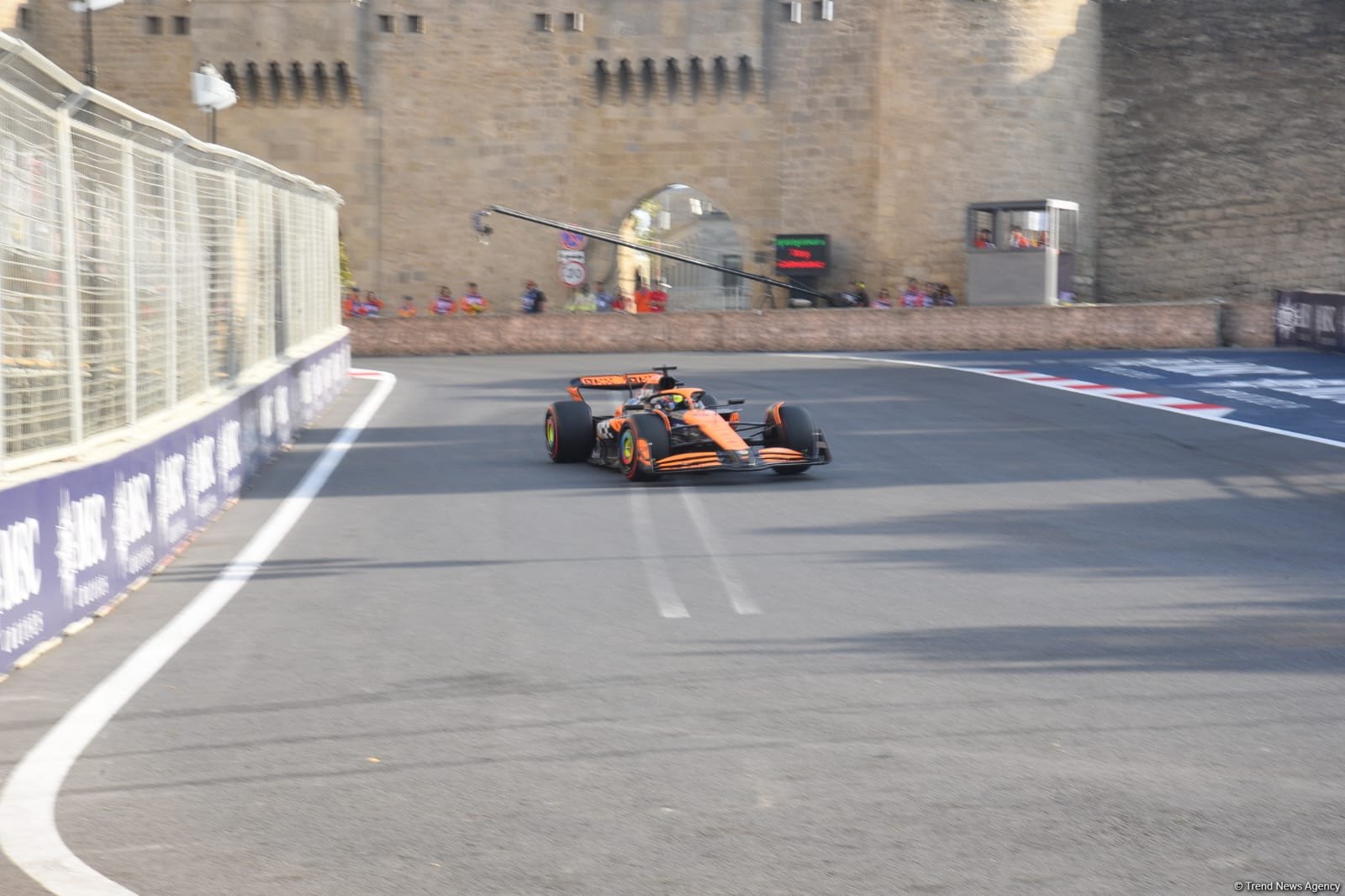 "Formula 1" komandalarının sıralama turu başa çatdı (FOTO) (ƏLAVƏ EDİLİB)