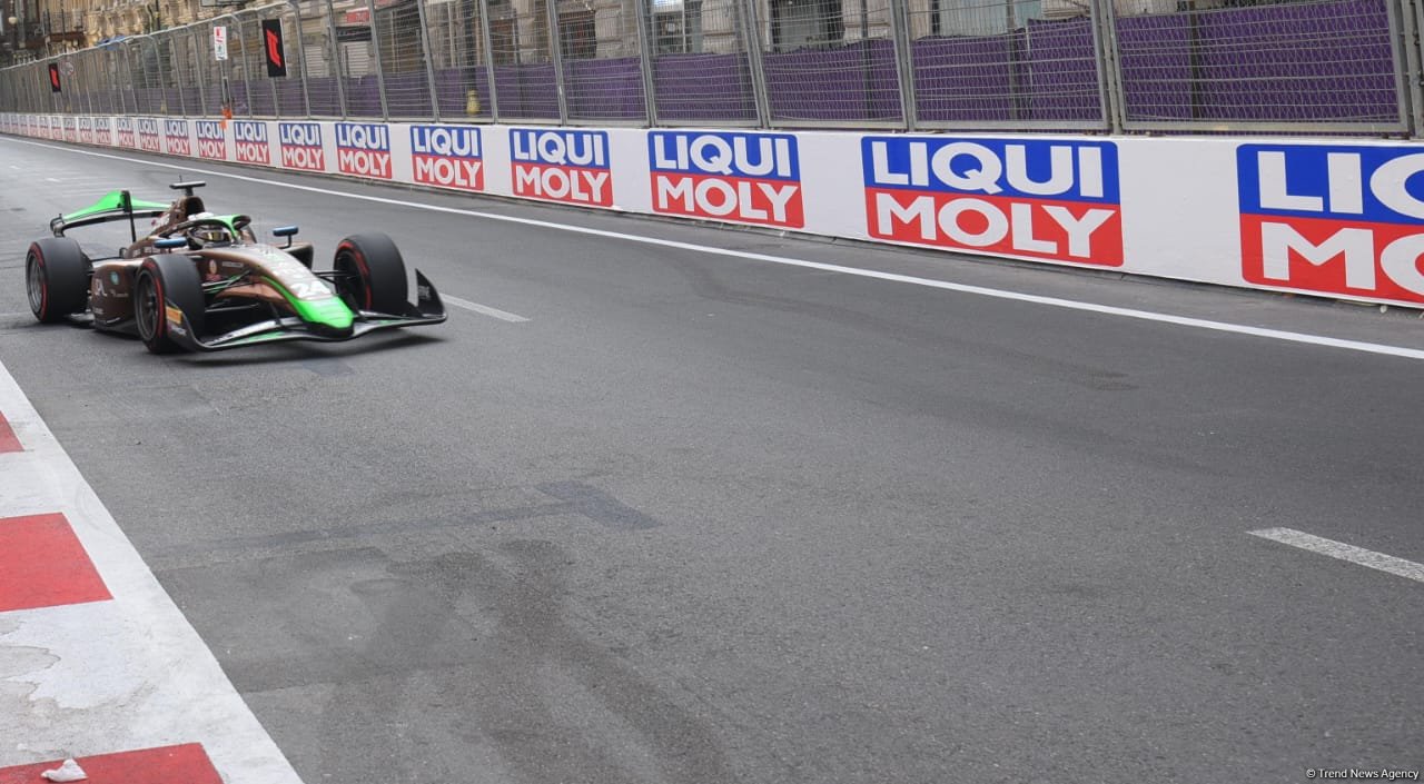 "Formula 2" komandalarının sprint yarışları başa çatdı (ƏLAVƏ EDİLİB) (FOTO/VİDEO)