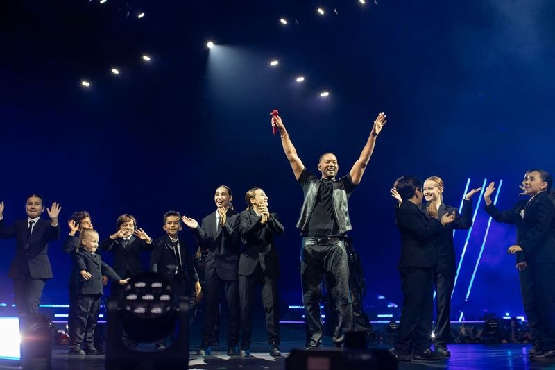 Uill Smit möhtəşəm səhnə performansları ilə F1 fanatlarına unudulmaz gecə yaşatdı (FOTO)
