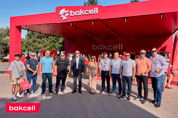 Media nümayəndələri “Bakcell”in “Formula 1” stendini ziyarət ediblər (FOTO)