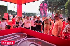 Media nümayəndələri “Bakcell”in “Formula 1” stendini ziyarət ediblər (FOTO)