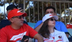 Bakıda "Formula 1" azarkeşlərinin tribunalardan maraqlı anları (FOTOREPORTAJ)