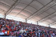 Bakıda "Formula 1" azarkeşlərinin tribunalardan maraqlı anları (FOTOREPORTAJ)