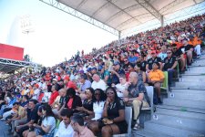 Bakıda "Formula 1" azarkeşlərinin tribunalardan maraqlı anları (FOTOREPORTAJ)