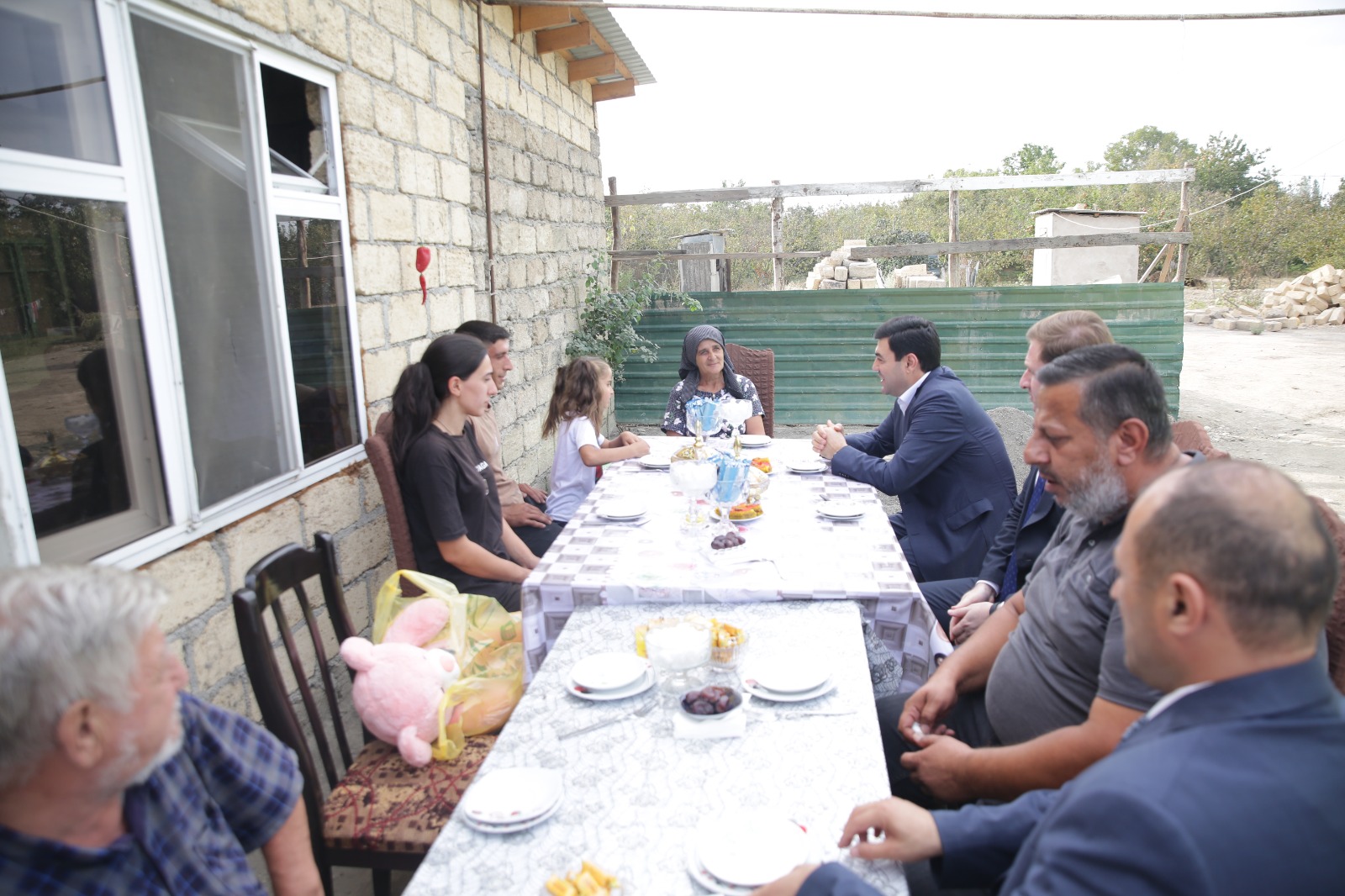 Xaçmazın icra başçısı birinci sinifə gedəcək şəhid övladını ziyarət edib (FOTO)