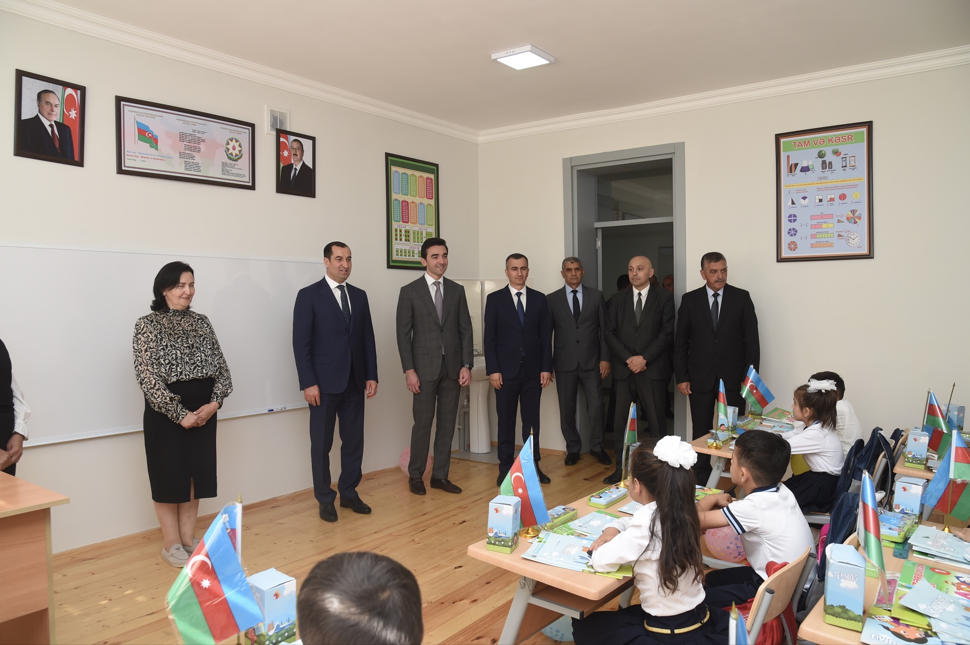 Şamaxının Bağırlı kəndində Heydər Əliyev Fondu tərəfindən inşa olunan yeni məktəb binası istifadəyə verilib (FOTO)