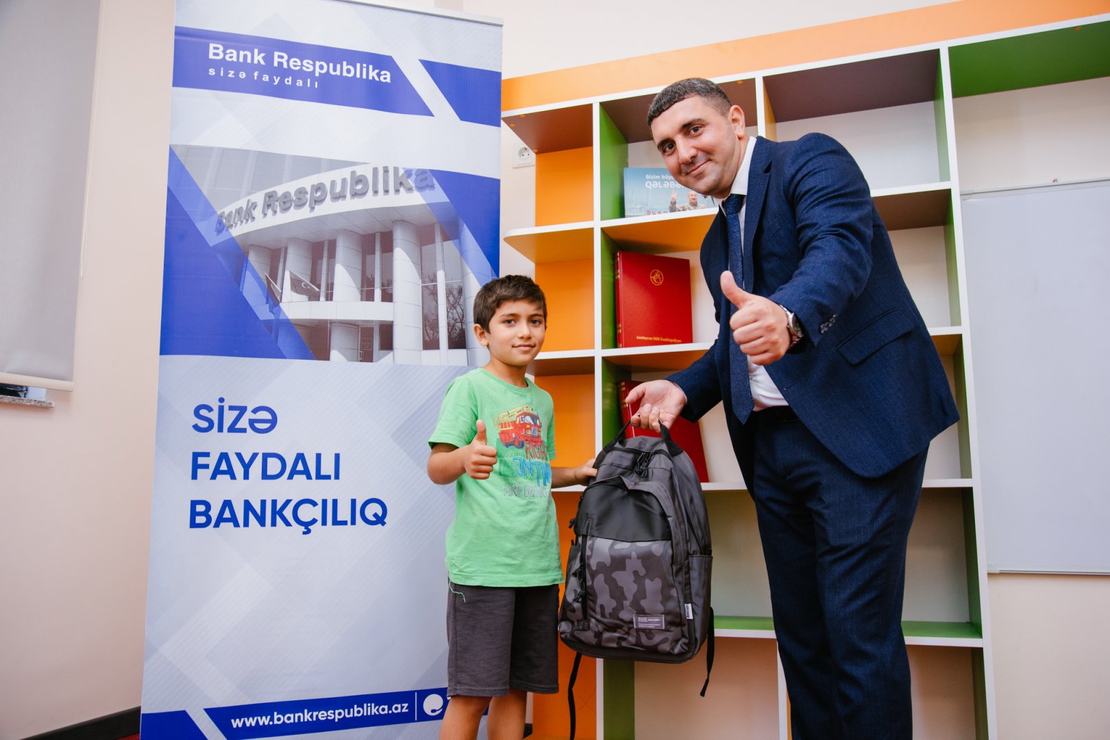 Bank Respublika Laçının Zabux kəndində məktəbliləri sevindirdi (FOTO)
