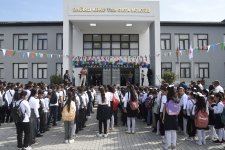 Şamaxının Bağırlı kəndində Heydər Əliyev Fondu tərəfindən inşa olunan yeni məktəb binası istifadəyə verilib (FOTO)