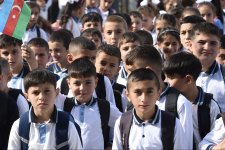 Şamaxının Bağırlı kəndində Heydər Əliyev Fondu tərəfindən inşa olunan yeni məktəb binası istifadəyə verilib (FOTO)