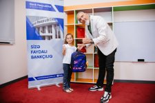 Bank Respublika Laçının Zabux kəndində məktəbliləri sevindirdi (FOTO)