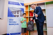 Bank Respublika Laçının Zabux kəndində məktəbliləri sevindirdi (FOTO)