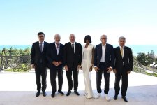 Naomi Kempbell Azərbaycana səfəri ilə bağlı paylaşım edib (FOTO/VIDEO)