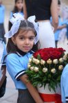 Yeni tədris ilində birincilərin həyəcanı (FOTOREPORTAJ)
