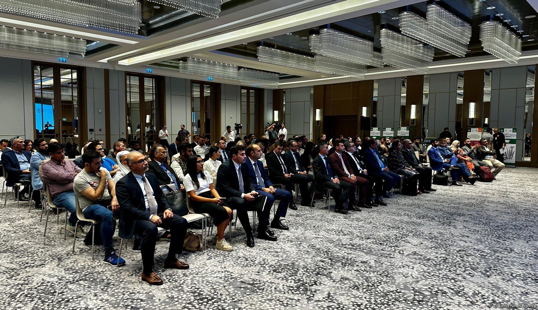 Bakıda Azərbaycan-Pakistan Biznes Forumu fəaliyyətə başlayıb (FOTO) (ƏLAVƏ OLUNUB)