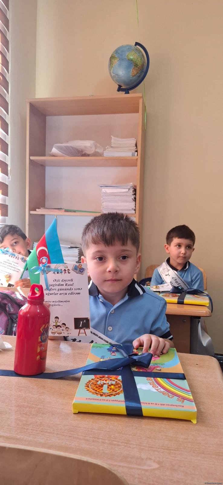 Yeni tədris ilində birincilərin həyəcanı (FOTOREPORTAJ)