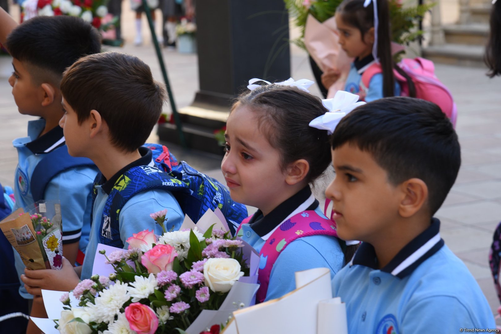 Yeni tədris ilində birincilərin həyəcanı (FOTOREPORTAJ)