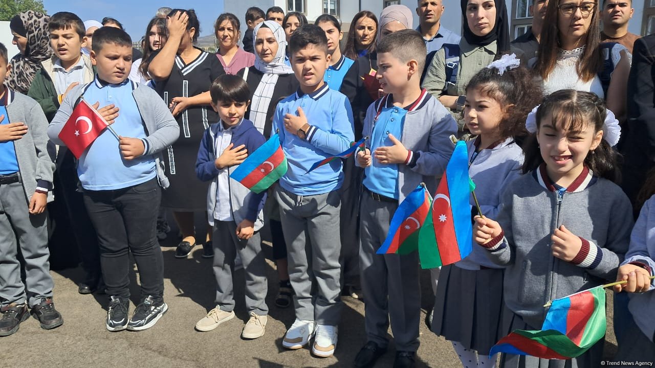 Xocalıda da ilk zəng çalındı (FOTO)