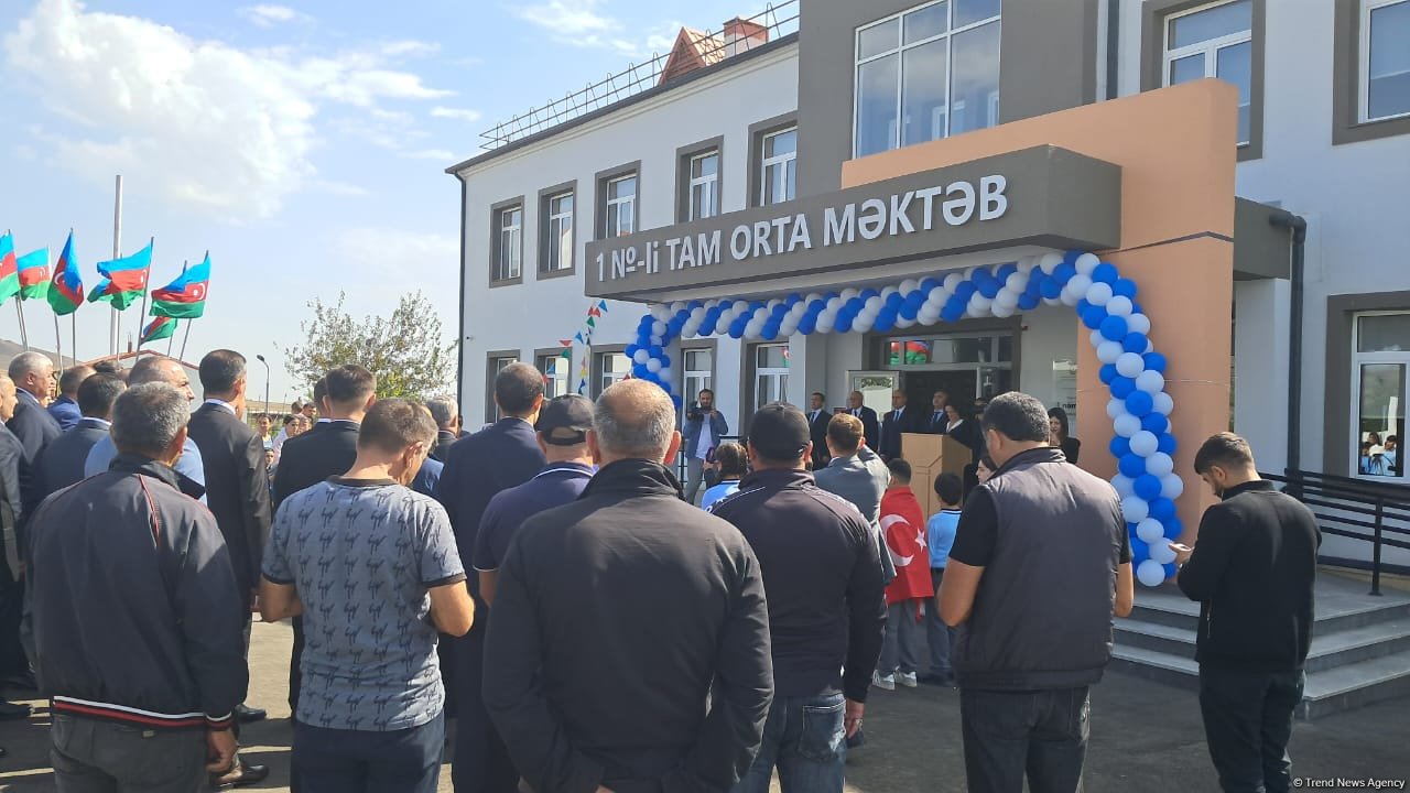Xocalıda da ilk zəng çalındı (FOTO)