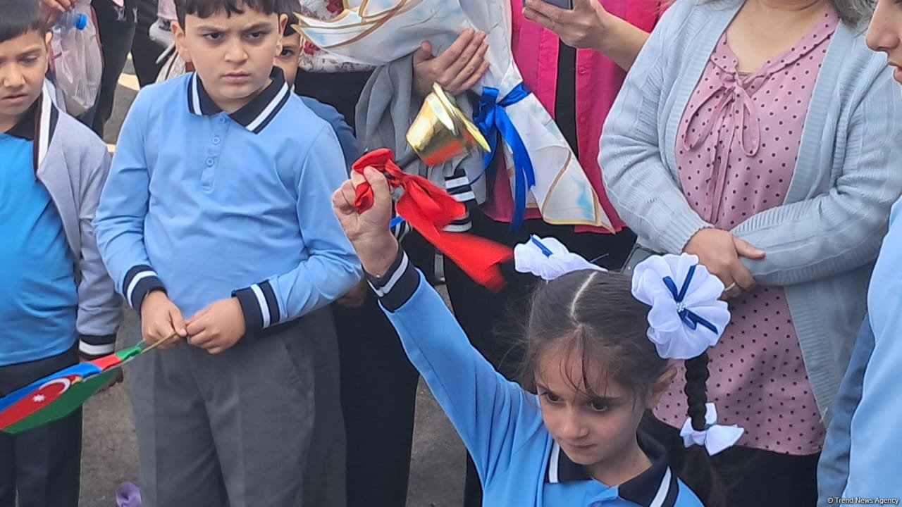 Xocalıda da ilk zəng çalındı (FOTO)